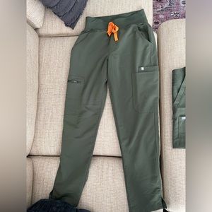 FIGS XSP High Waisted Yola Skinny Moss Scrub Pants